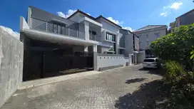 Rumah Baru Gress Minimalis Modern Dekat Pasar Gede dan Widuran Solo