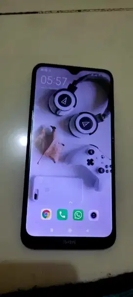 Redmi 8 warna abu mulus