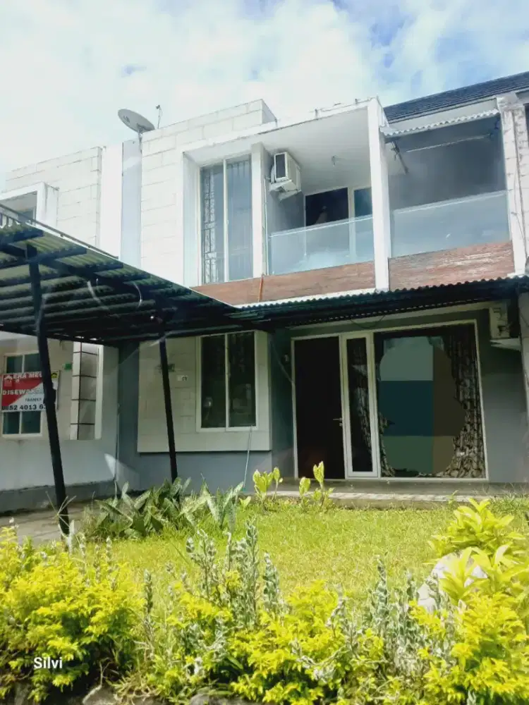 Disewakan rmh 2lt. di Grand Kawanua  Manado dgn barang