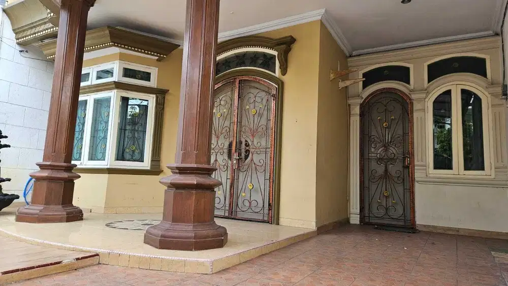 Rumah Bagus Nyaman di Perumahan Eramas 2000, Jakarta Timur