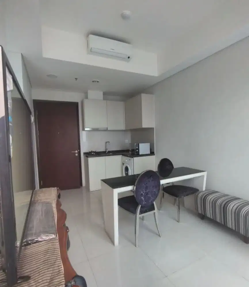 Apartemen Puri Mansion dijual tower Amethyst full furnished Cengkareng
