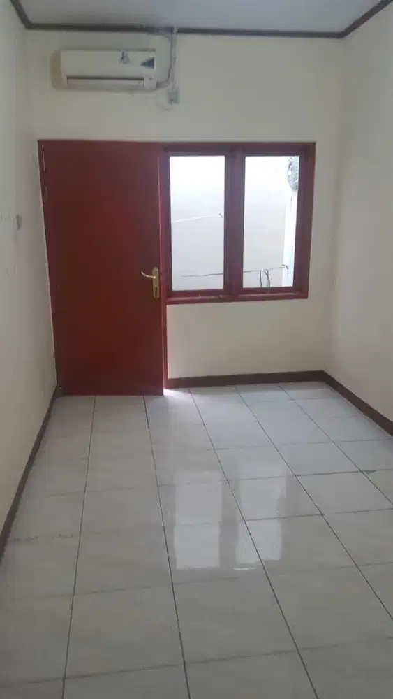 Rumah Lama, Harga Murah, SHM Luas 105 M2 di Interkota Duri Kosambi