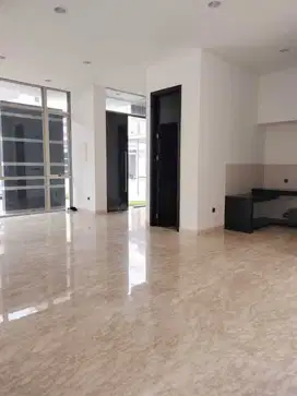 DIJUAL Rumah Mewah di Cluster Chopin Golf Island