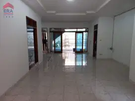 Rumah Strategis Komplek Taman Lingkar Selatan Kopo Bandung