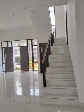 Rumah Besar PIK 2, 12x20 Permata Hijau, Brand New, Harga Nego