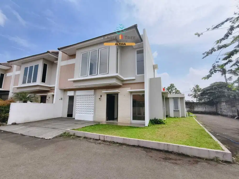 Rumah 2 Lantai Hook Dalam Townhouse 3 Menit ke Toll Pesanggrahan