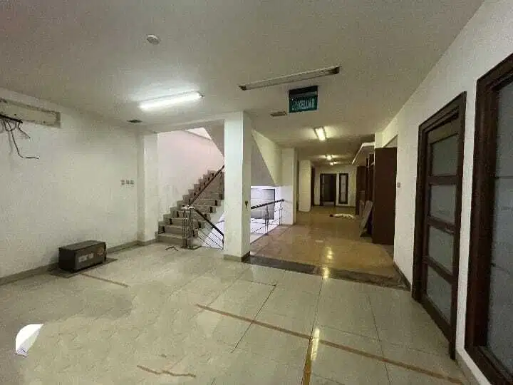 Disewa Gedung di Jln Palbatu Tebet Jakarta Selatan
