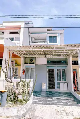 Rumah bagus 2 Lantai Dijual Cluster Manhattan, Mutiara Gading City