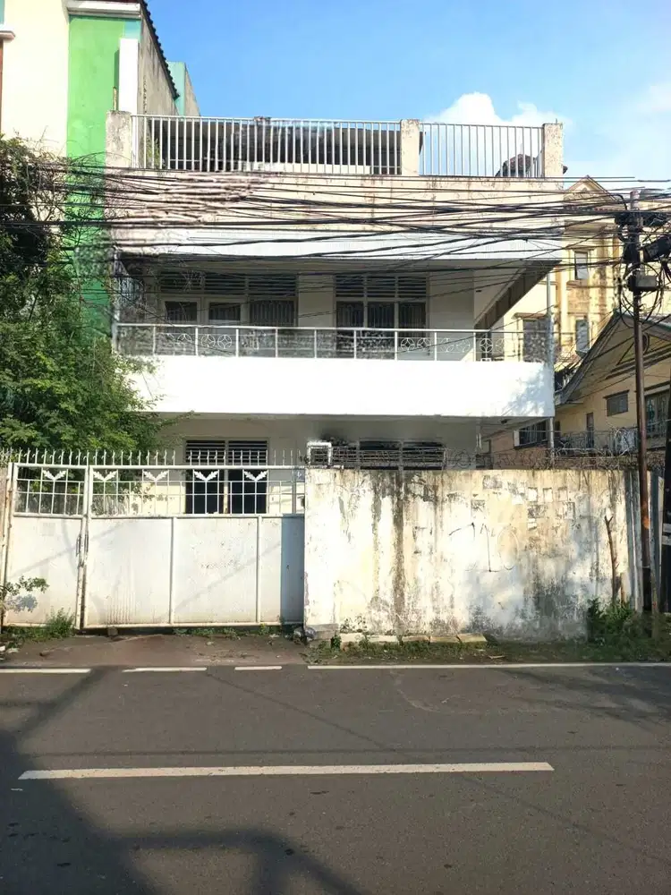 Dijual Rumah Pasar Baru 3 Lantai luas 280m2 Strategis Jakarta Pusat