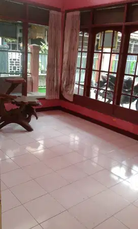 Jual rumah strategis komplek Antapani Super Murah 655jt