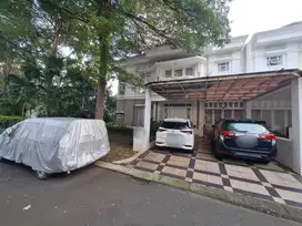Rumah hoek premium di cluster vernonia Summarecon Bekasi