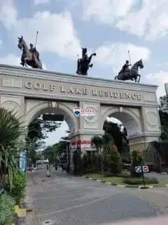 Fully Furnished San Lorenzo Golf lake residence 2KT siap huni