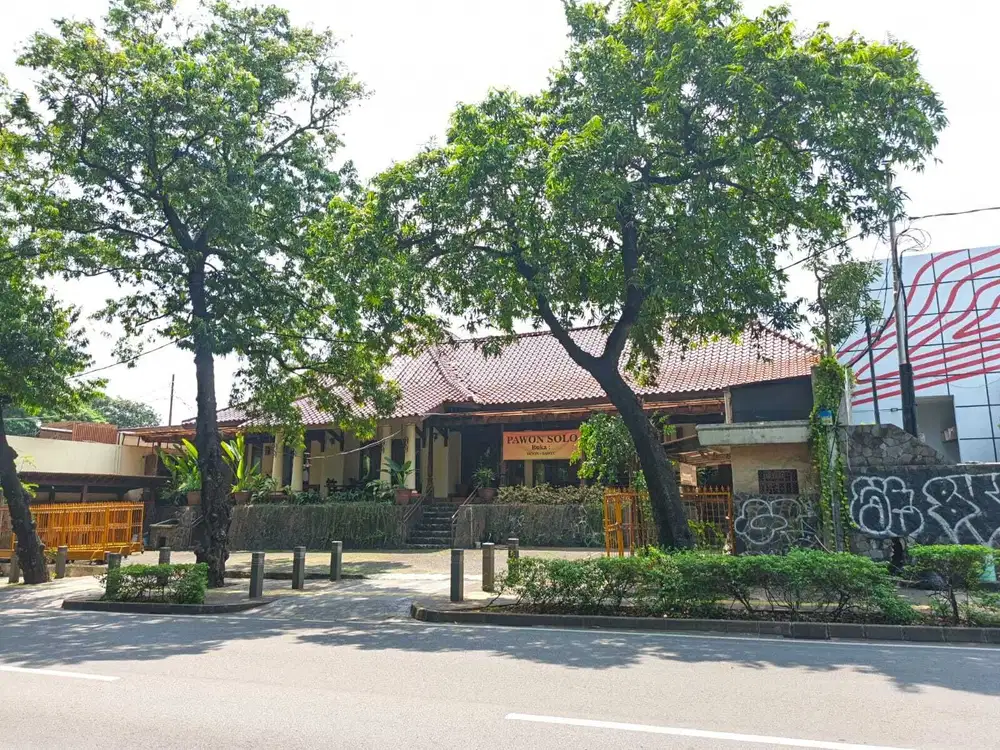 Bangunan Cck Usaha di Jl Kemang Raya Bangka Jakarta Selatan