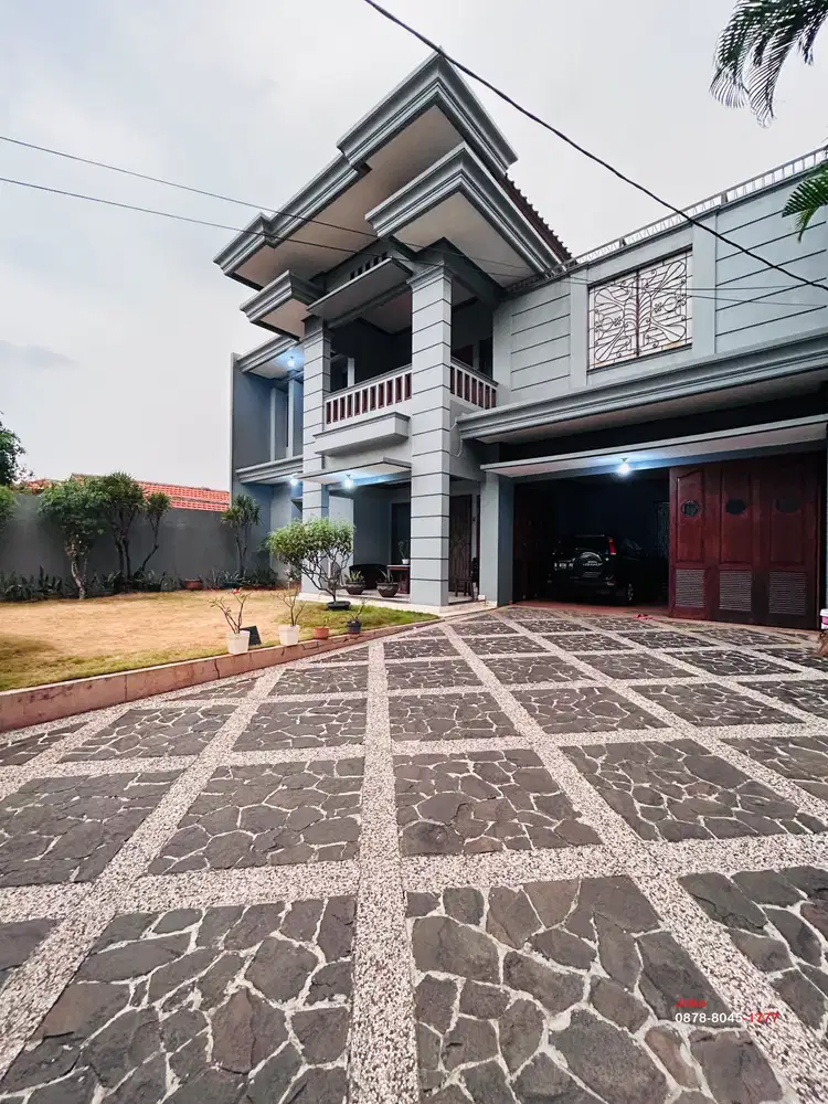 Dijual.rumah Bagus 2 Lt Area Istimewa Ampera, Kemang