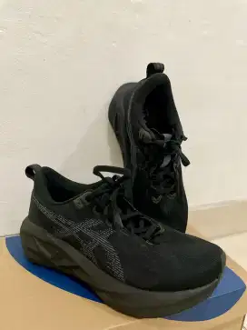 Sepatu Running Women Asics Novablast 5