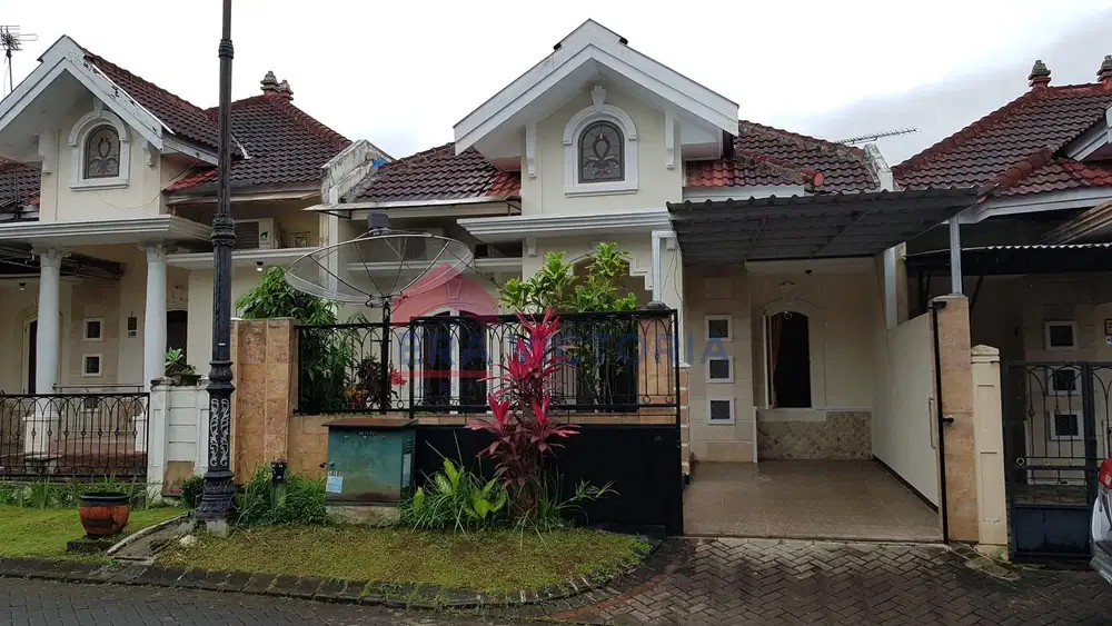 Rumah Furnished Perum Elit Istana Dieng Ada Club House dan Nyaman