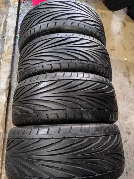 Toyo proxes t1R 255 45 R18 & 245 45 R18