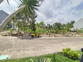 Tanah ada 3 Kapling dalam Perumahan   Jakal km7,5