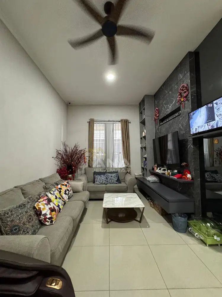 ANA RUMAH SEMIFURNISHED UK 6.5X20M DI JELAMBAR ra