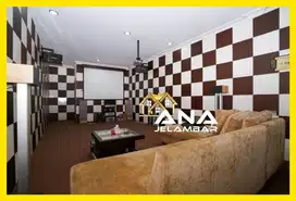 ANA RUMAH BAGUS 5LT LUAS 13X20M DI JALAN RAYA COCOK USAHA JELAMBAR