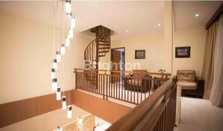 VILLA 2 LANTAI 3 BR + POOL UMALAS - CANGGU