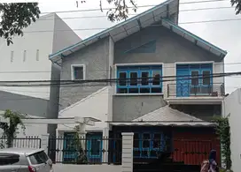 DISEWAKAN RUMAH / KANTOR DI SRIWIJAYA SEMARANG KOTA