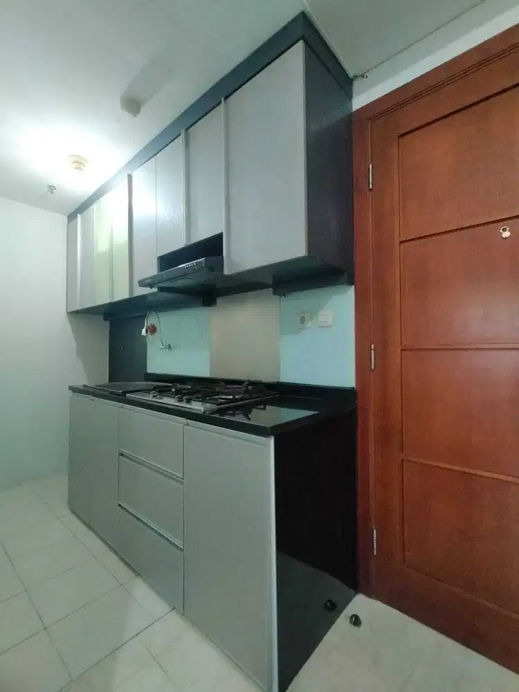 Disewakan tipe 2br apartment royal mediterania garden residence