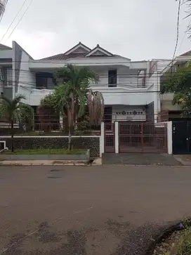 Dijual Cepat Rumah Puri Indah Bagus siap huni