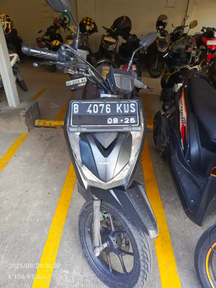 Motor beat street tahun 2021 low kilometer
