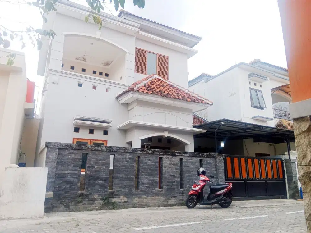 Rumah Cluster 2Lt Dekat Kampus Akfis Colomadu