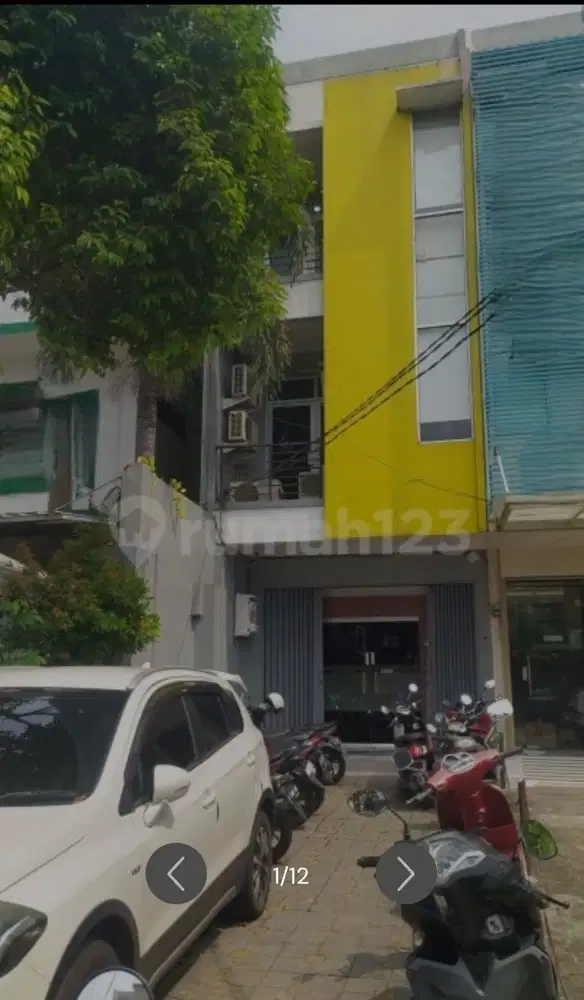 Ruko Siap Huni Akses Jalan 2 Mobil Lokasi Strategis  di Tebet