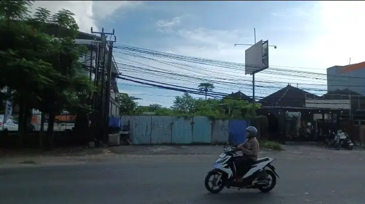 TANAH KOSONG PREMIUM PINGGIR JALAN UTAMA DENPASAR BARAT