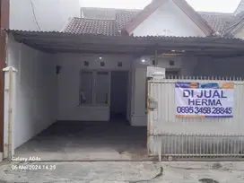 Rumah siap huni di taman royal 3 tangerang
