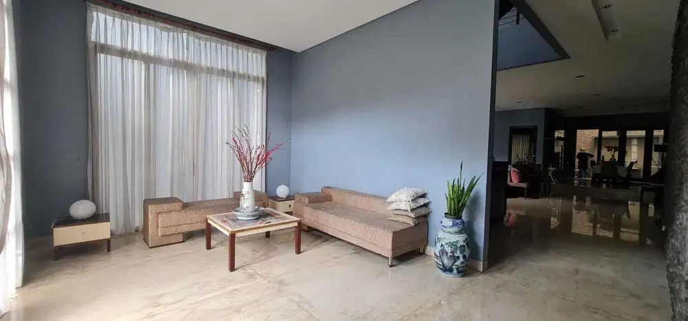 Dijual Rumah Sangat Bagus di Puri Indah