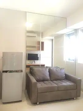 JUAL CEPAT! Apt. The Mansion High Floor 2BR Furnished, Bisa Nego