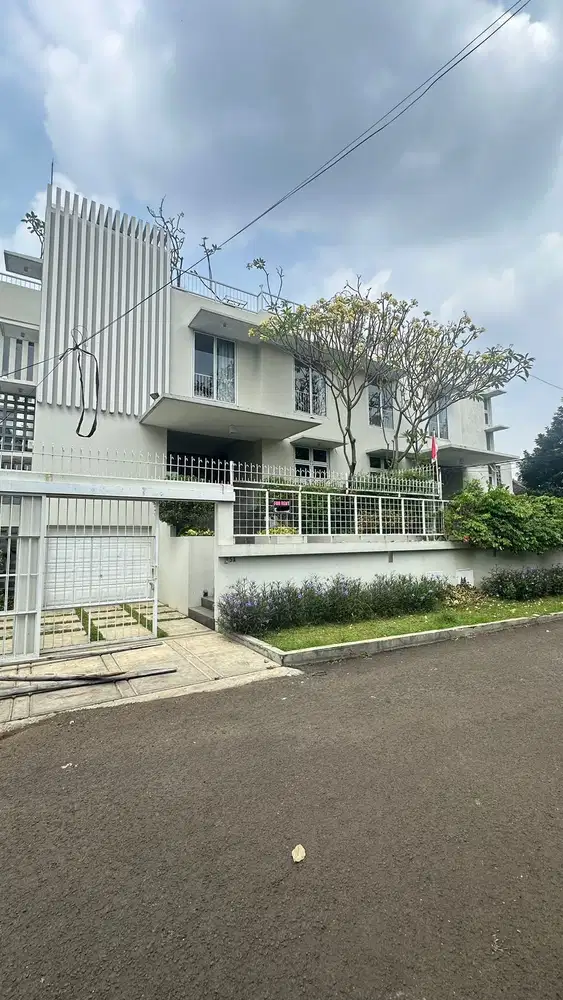 Disewakan Rumah Patra Kuningan, Jakarta Selatan
