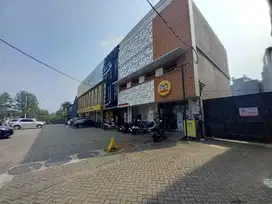 Termurah 2 Ruko Gandeng 3 lantai Strategis di Cipondoh Tangerang