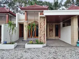 HUNIAN ASRI DESAIN ETNIK DEKAT ATOS MALL DAN KAMPUS UMM