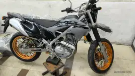 Kawasaki trail 230cc tahun 2023