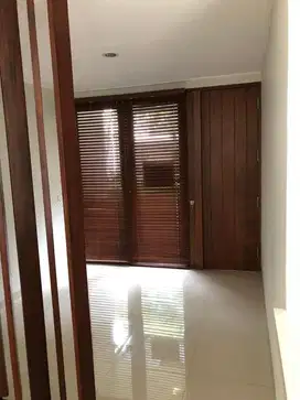 DIJUAL RUMAH TERAWAT @FORESTA NATURALE BSD 3 KAMAR SEMI FURNISH LOK OK