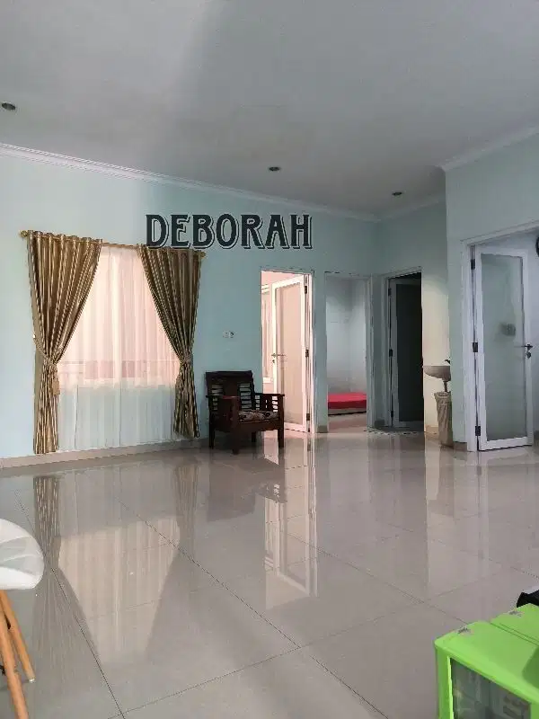 Dijual rumah di cluster Taman royal 2 lantai luas 128 lokasi oke