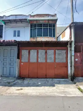 Dijual rumah townhouse jalan pukat 3 - daerah mandala aksara pancing