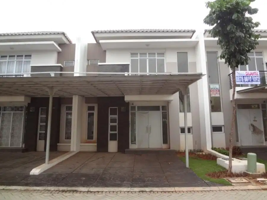 Disewakan Rumah Green Lake City di cluster Amerika Latin