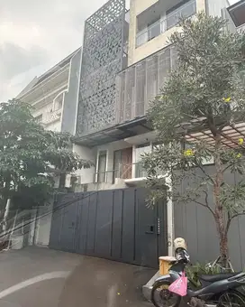 Dijual Rumah 4 Lantai Pulau Panggang Permata Buana