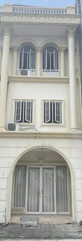 DI SEWAKAN RUKO GREEN MANSION CENGKARENG JAKARTA BARAT, SIAP CUAN