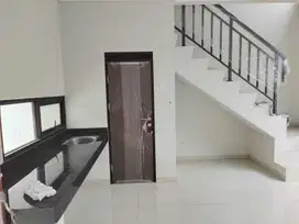 Disewakan Rumah 2 Lantai di Gateway Pasteur Residence Bandung Utara