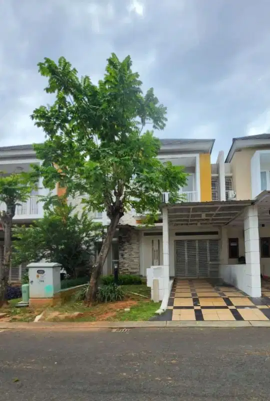 Rumah Cluster Langka Dekat Club House di Summarecon Bekasi