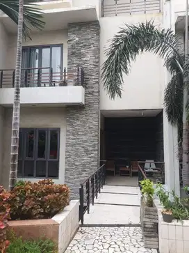 Perumahan Springhill Golf Residence Kemayoran Town House