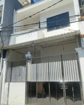 RUMAH DIJUAL SEMI FURNISHED LOKASI FAVORIT PADEMANGAN JAKARTA UTARA