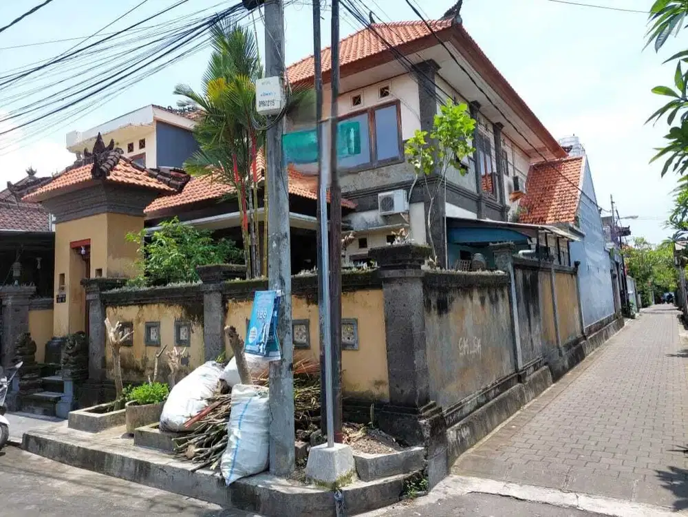Rumah hook full furnish strategis pst kota badak renon denpasar jl6mtr